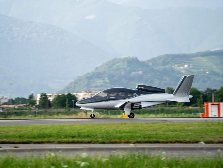 Cirrus Vision Jet SF50 aircraft