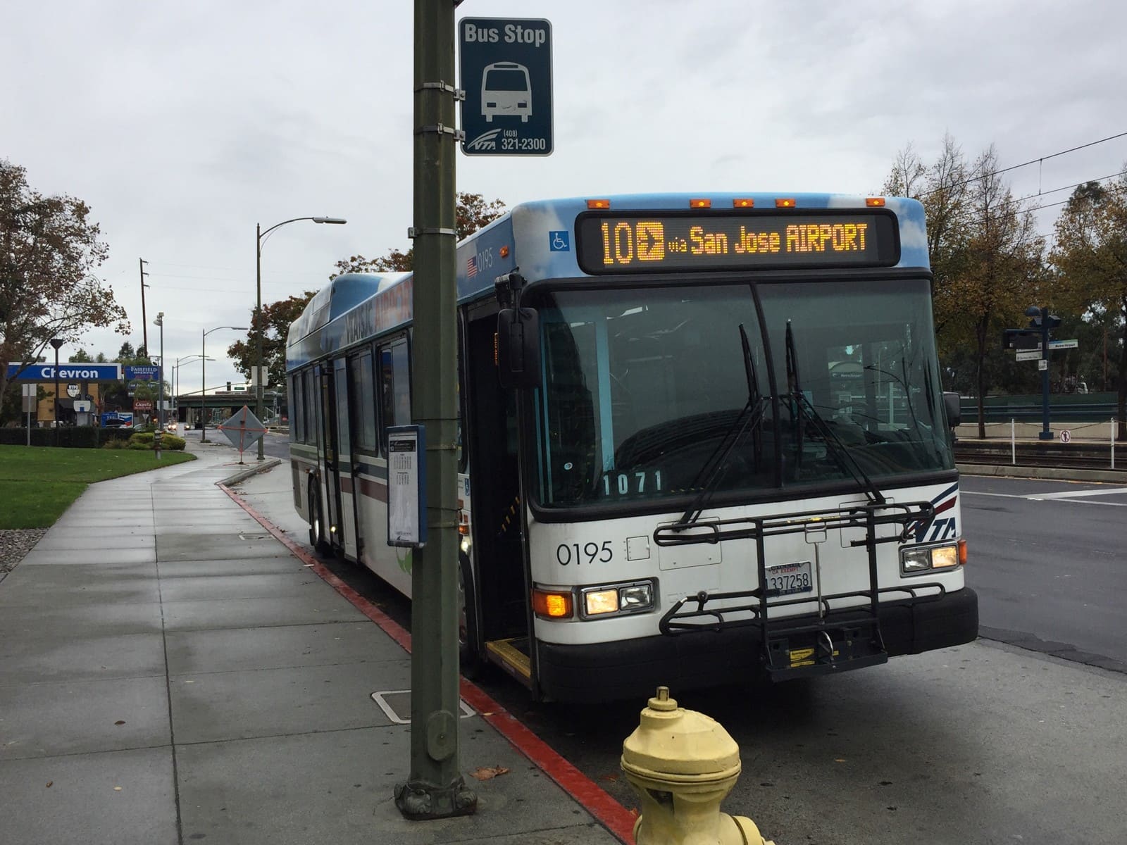 VTA airport shuttle bus in 2016