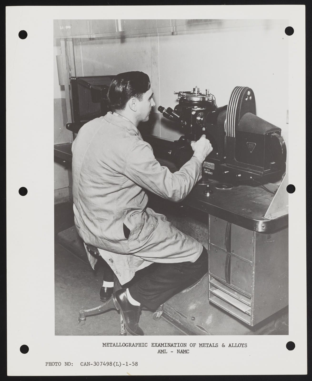 Historical metallographic microscope examination in 1955