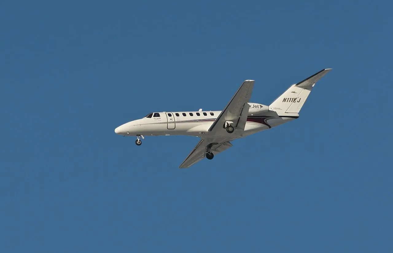 Cessna Citation CJ3 in flight near Columbus Ohio